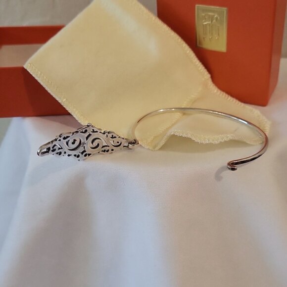 James Avery Sorrento Lacy Scroll Bracelet - Picture 9 of 12